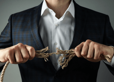 Миф о минимальном размере долга для банкротства – одна из самых распространенных ошибок. В статье подробно объясняется, когда можно подать за...