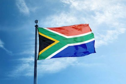 ￼Президент Южной Африки одобрил освобождение бывшего президента из тюрьмы.