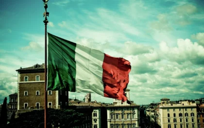 Итальянский суд отклоняет давнее дело против экипажей спасательных судов мигрантов